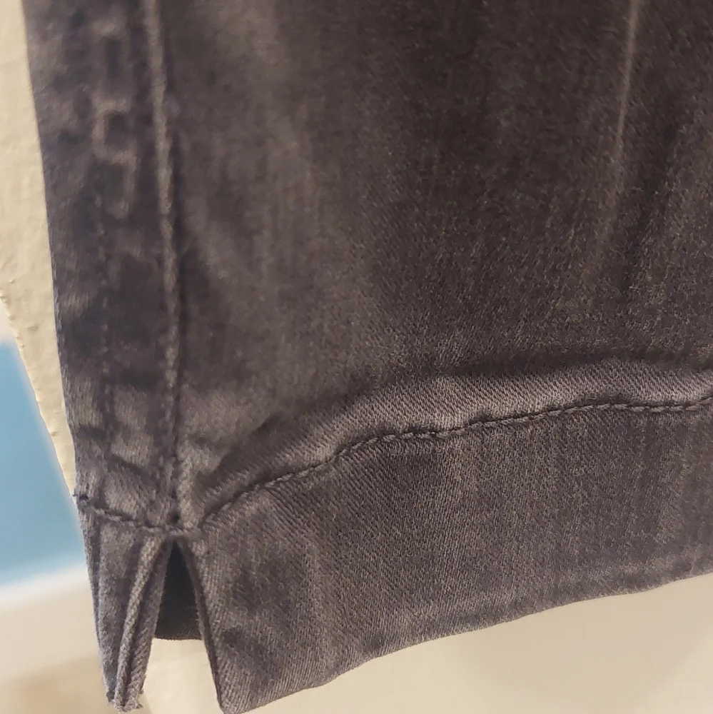 J. Crew Women's Charcoal Straight Leg Jeans - Picture 7 of 7